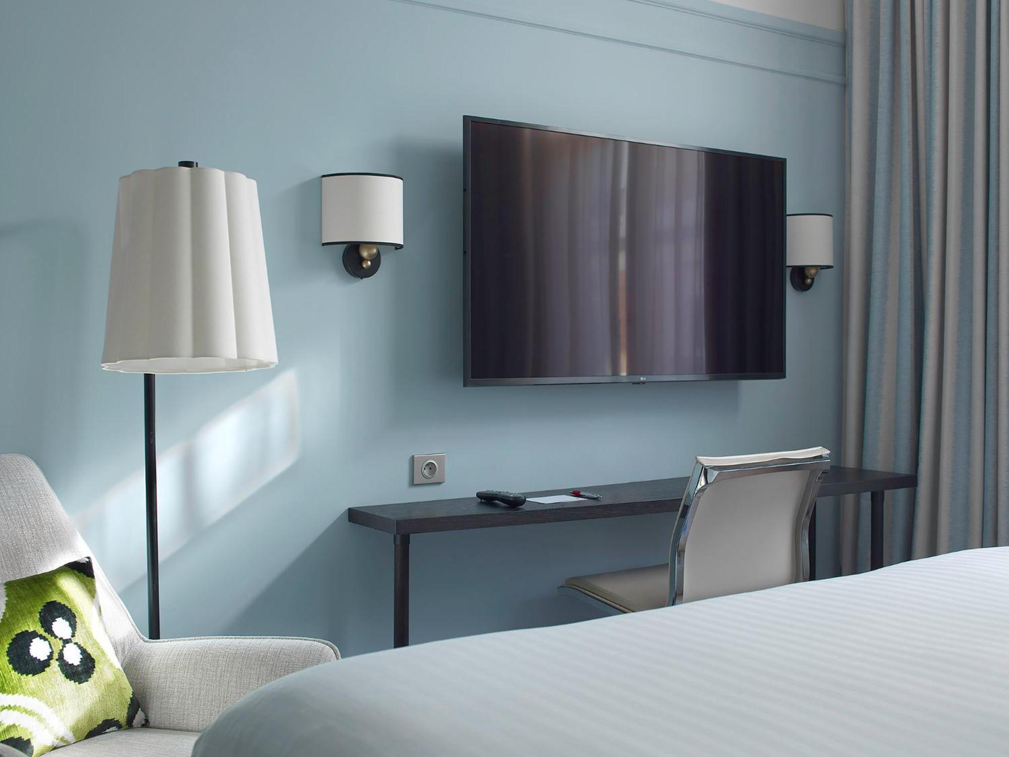 Superior King Room,1430858881:JPEG